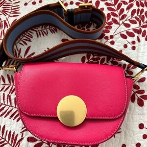 Pink Crossbody Bag with Gold Accent DrYany